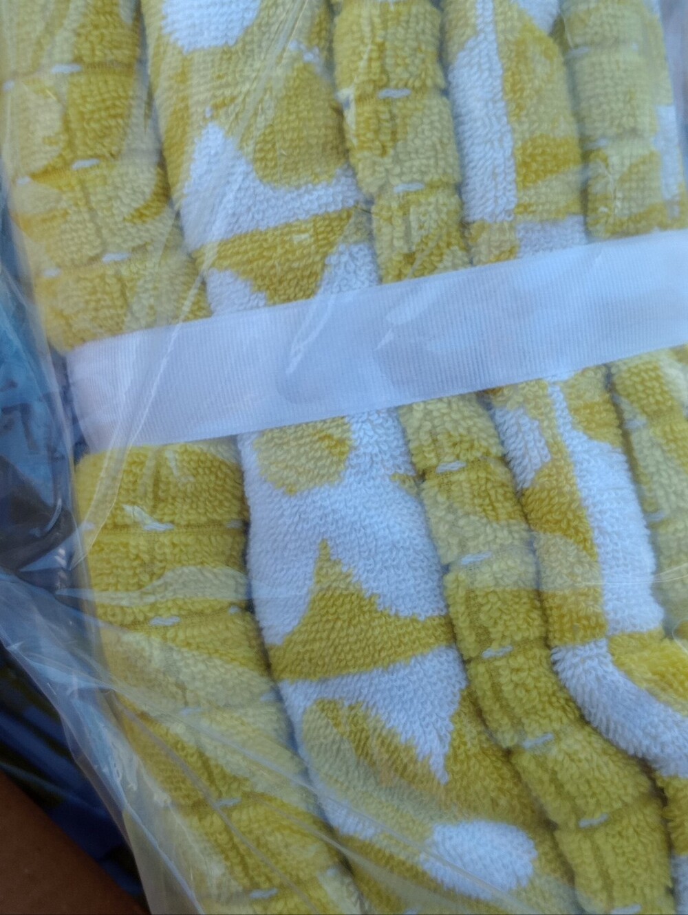 Yellow & White Floral Bath Towel Set - Picture 5 of 5